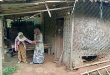 Kisah Pilu Nenek Mirah Asal Cisoka,Tinggal Sebatang Kara Di Rumah Reyot Yang Hampir Ambruk