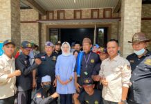 Hj Airin Rachmi Diany Hadir Diacara Silaturahmi Dengan Relawan Airin Bersatu (RAB) Kabupaten Tangerang.