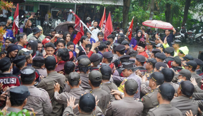berita-a965f84f-5562-47a7-adfb-c71f282cd8c6